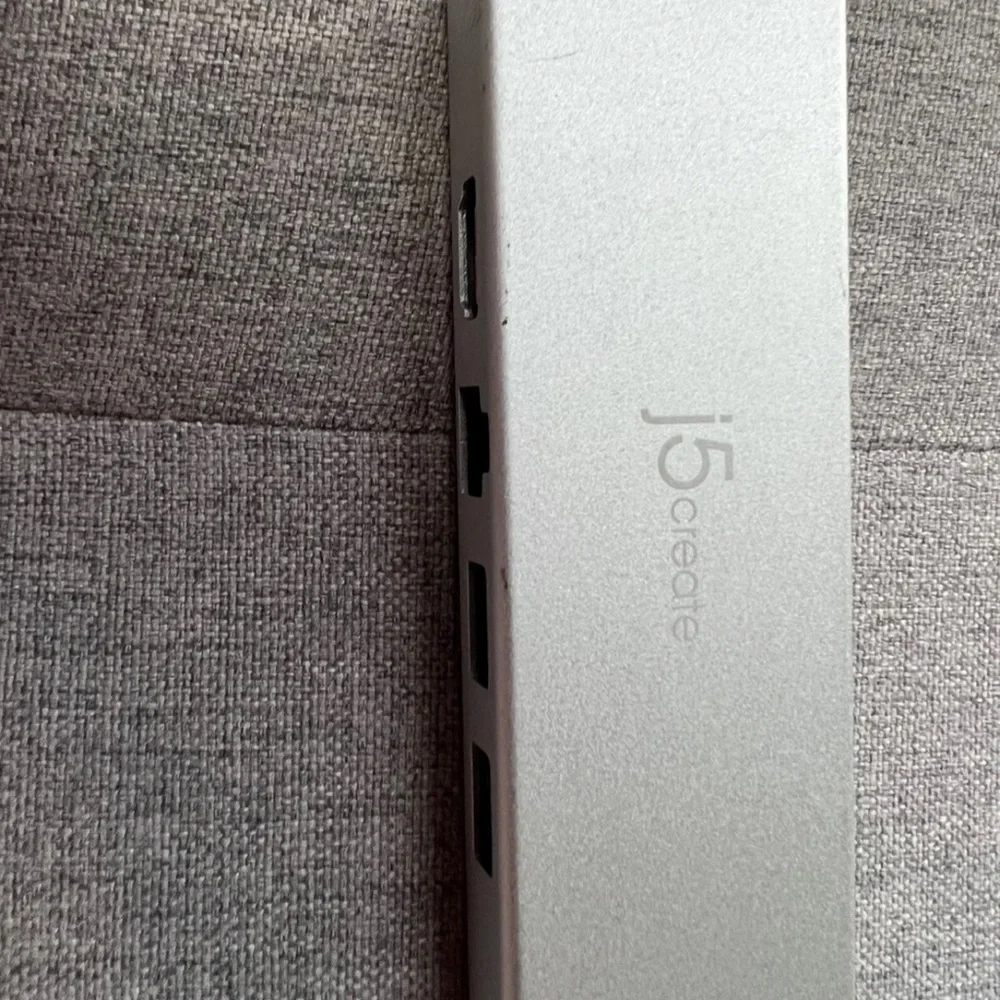 j5create JCD381 USB-C Docking Station
